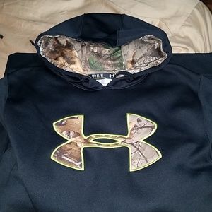 Under armor  mens jacket  med (tall)